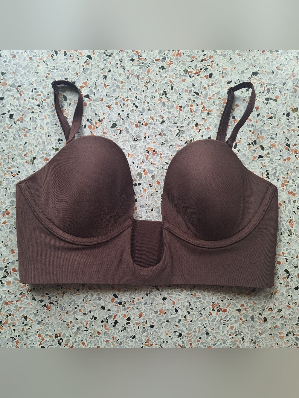 SKIMS Deep Plunge Strapless Bra